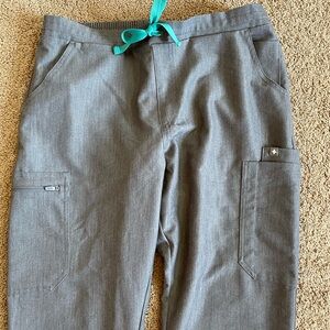 Women’s Scrub pants by Figs Size medium